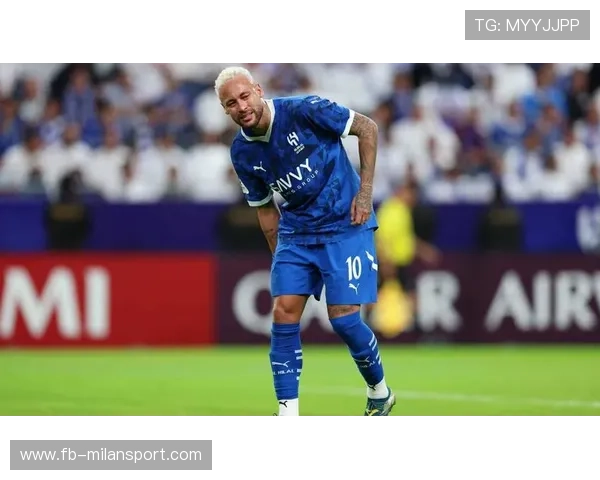 内马尔花式过人连环秀技，利雅得全场尖叫